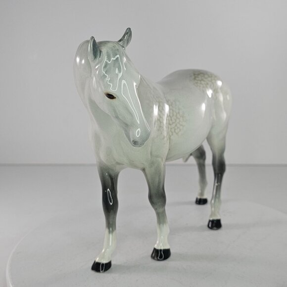 Beswick England Mare Facing Left Dapple Gray #976 *Repaired* - Picture 7 of 11